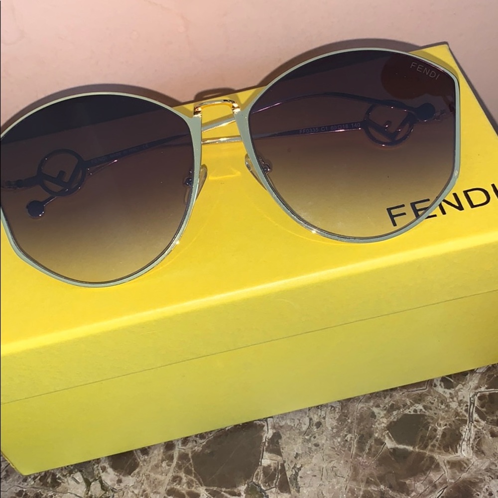 Authentic fendi sunglasses NWOT